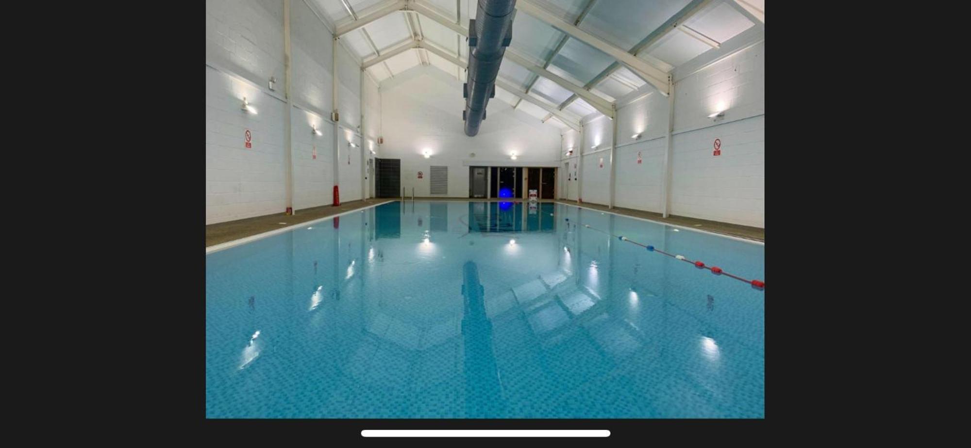 Holiday home Dream Weaver 2 Bedroomed On The Bay, With On-site Gym And Swimming Pool *