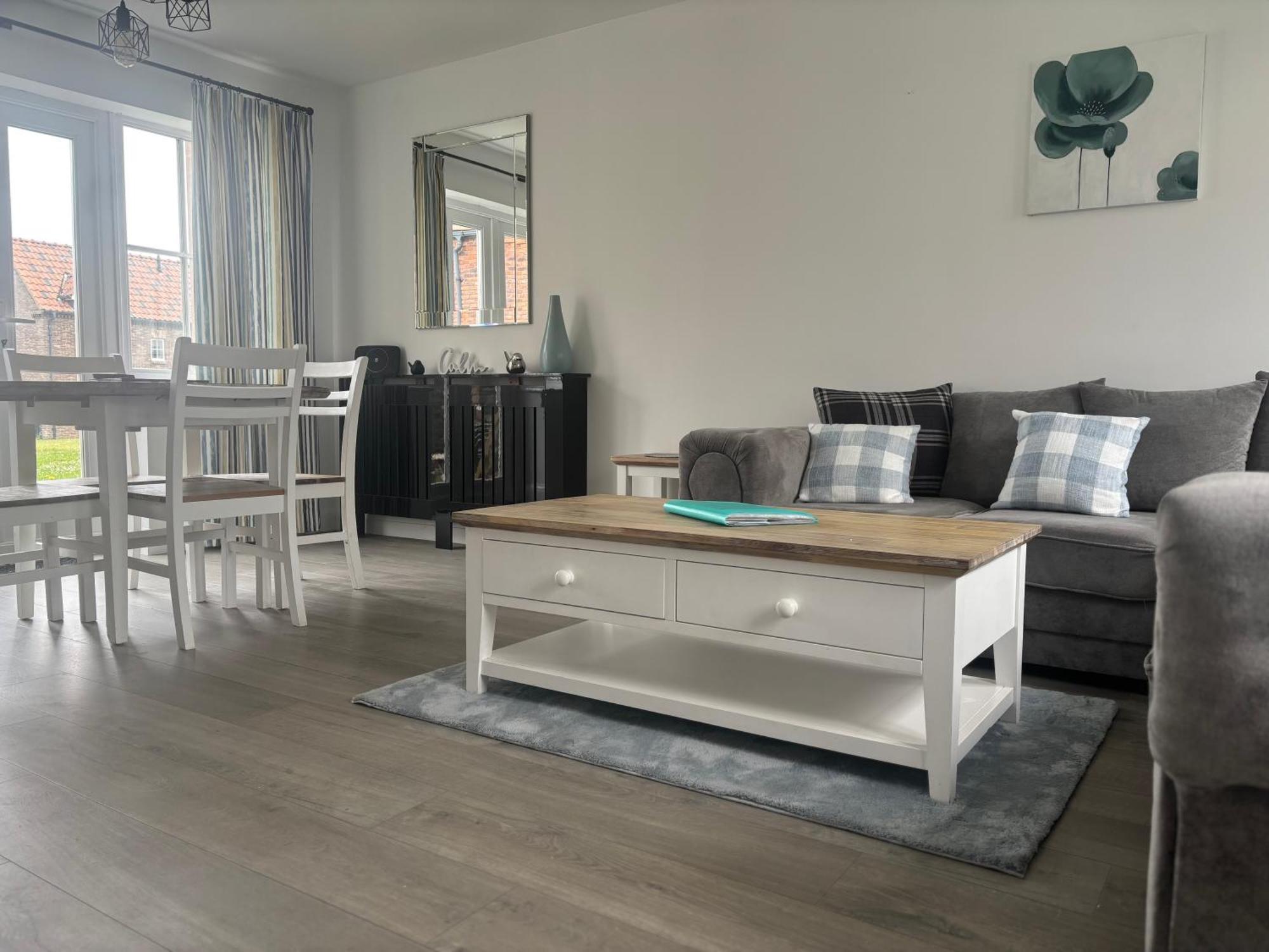Holiday home Dream Weaver 2 Bedroomed On The Bay, With On-site Gym And Swimming Pool