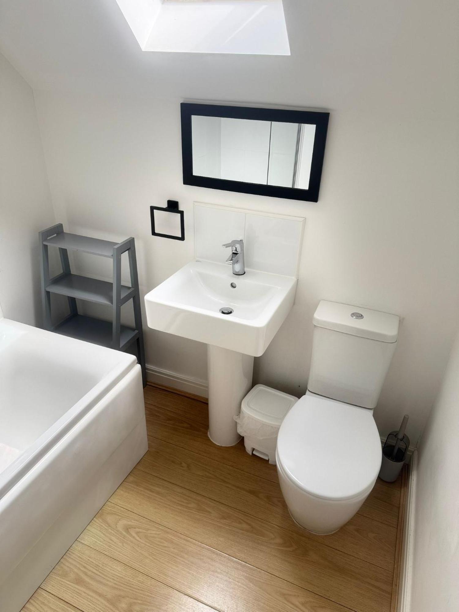 Dream Weaver 2 Bedroomed On The Bay, With On-site Gym And Swimming Pool Holiday home Filey